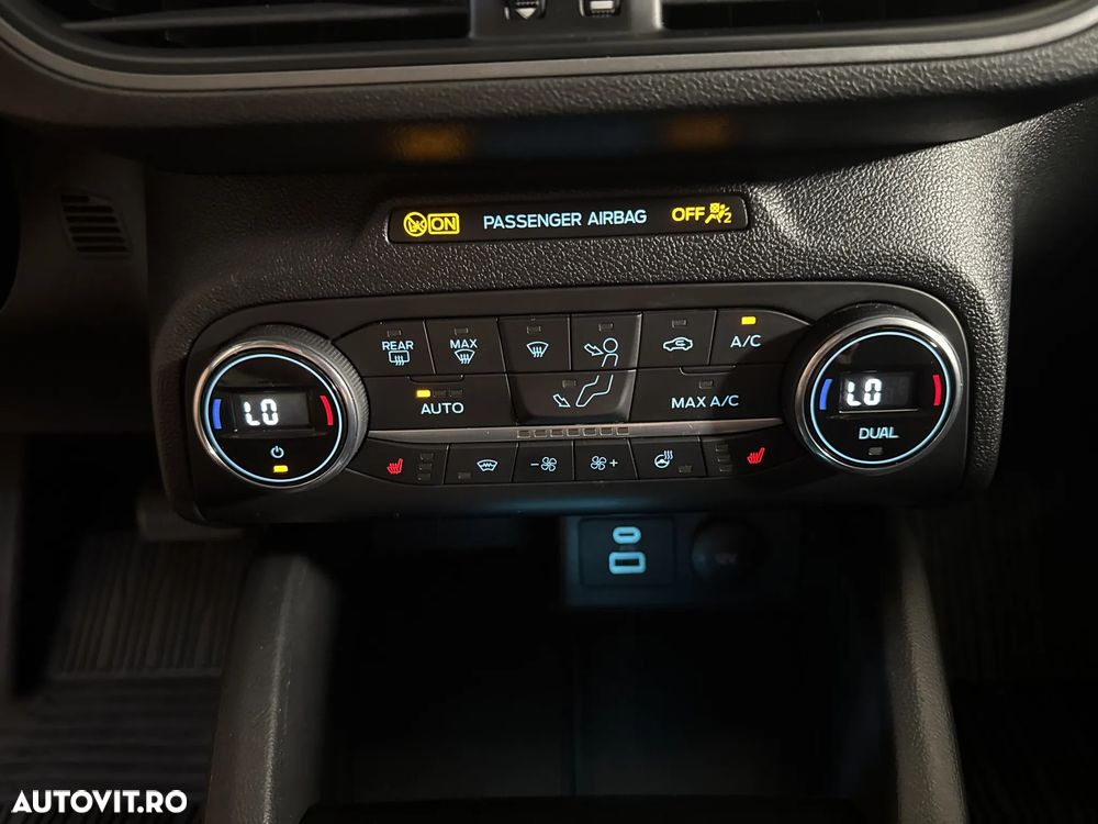 Ford Focus - 19