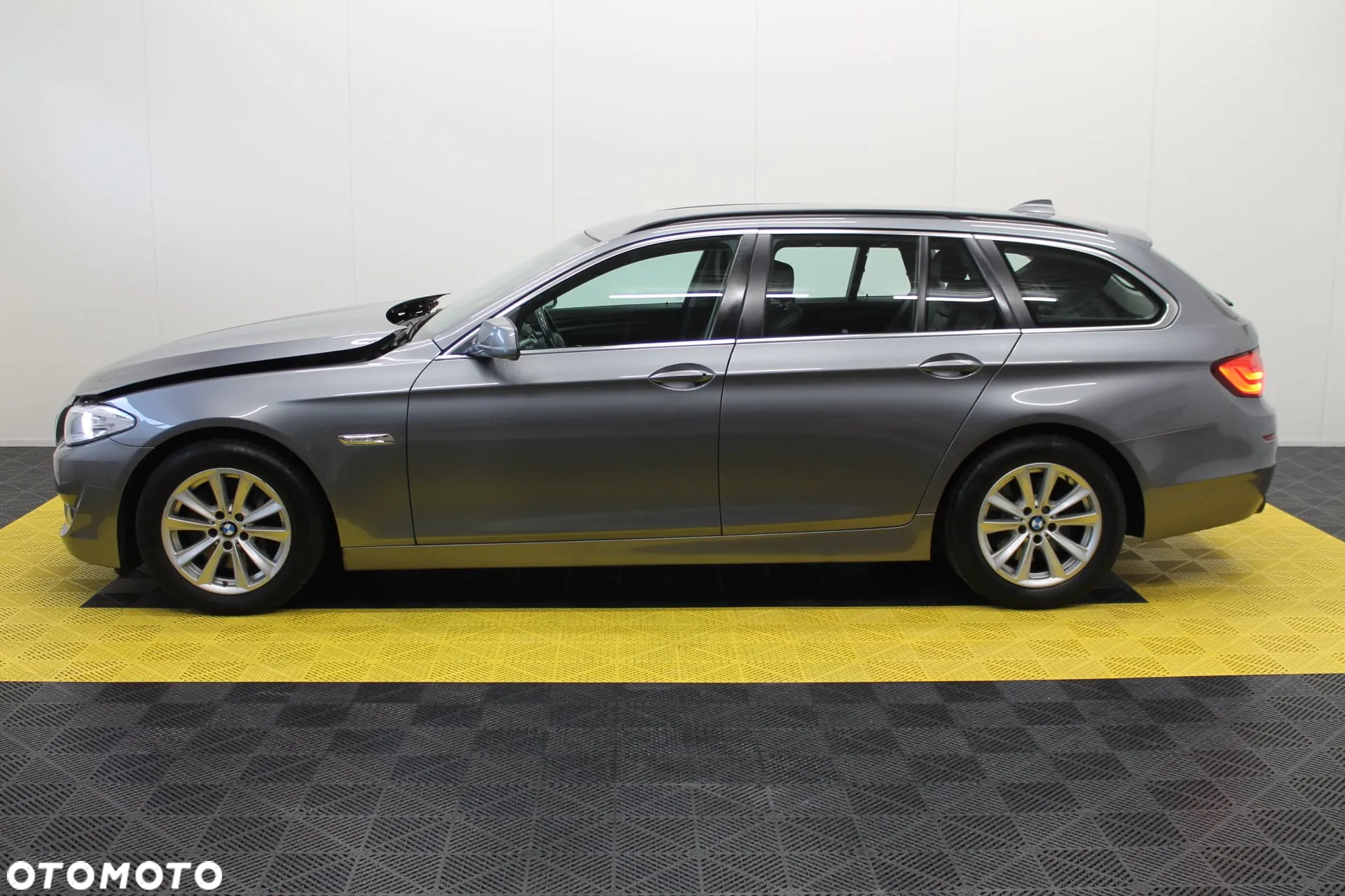 BMW Seria 5 525d Touring - 3