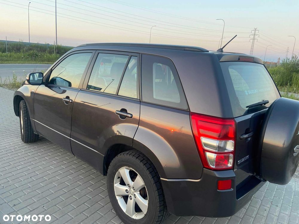 Suzuki Grand Vitara - 2