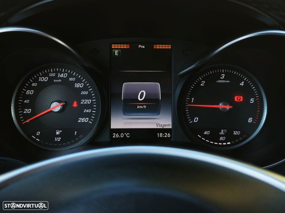 Mercedes-Benz C 220 d AMG Line - 39
