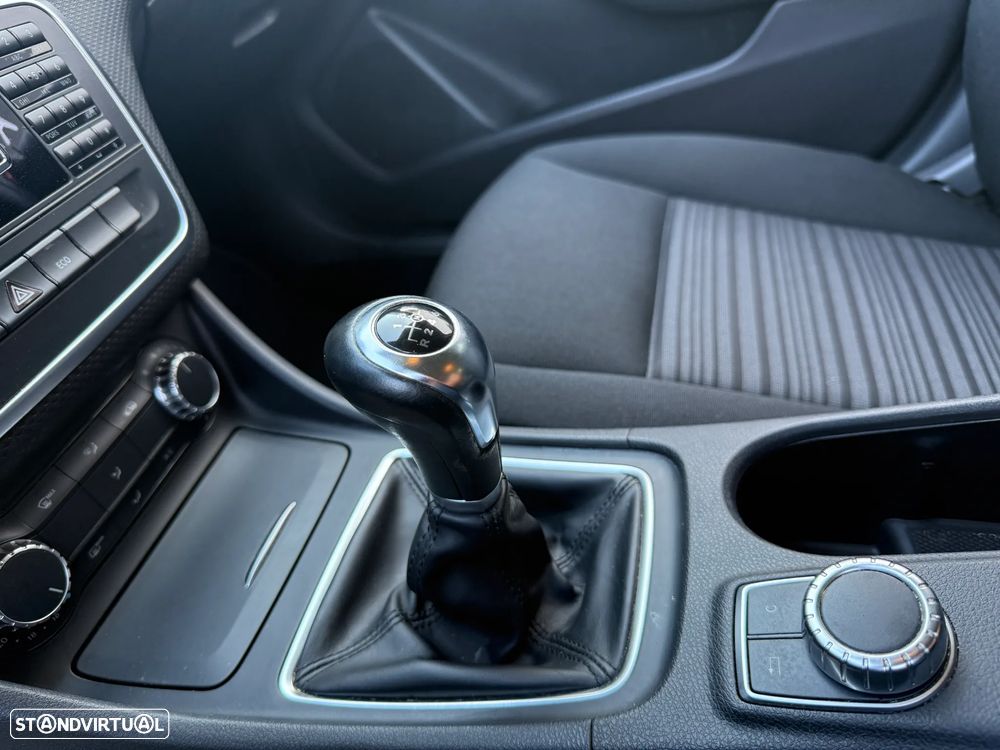 Mercedes-Benz A 180 CDI (BlueEFFICIENCY) - 33