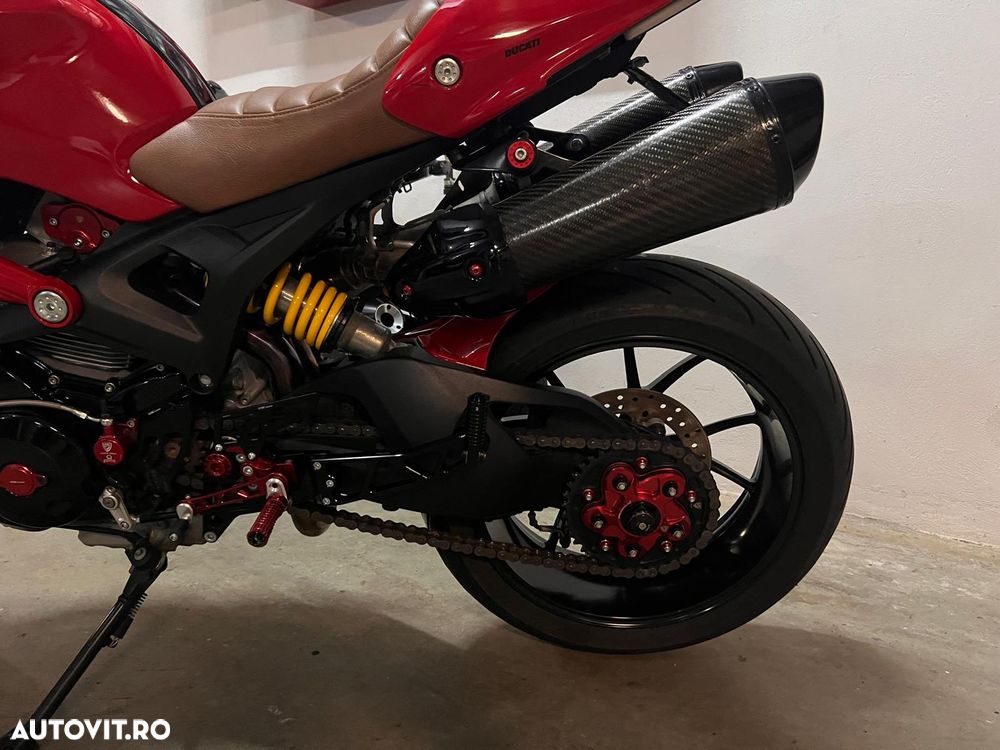 Ducati Monster 800 S - 2