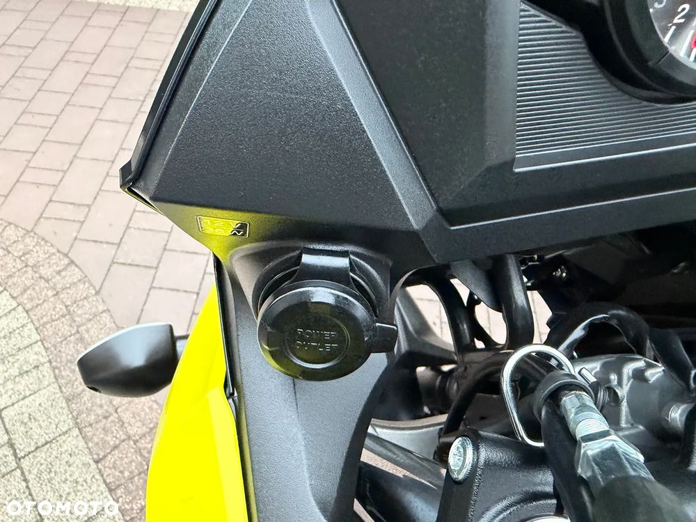 Suzuki V-STROM - 13