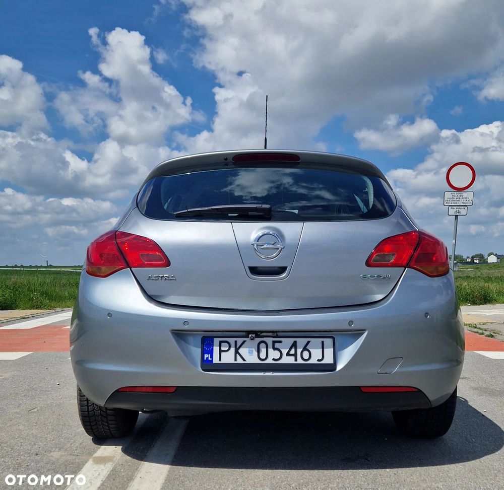 Opel Astra 1.4 Cosmo - 6