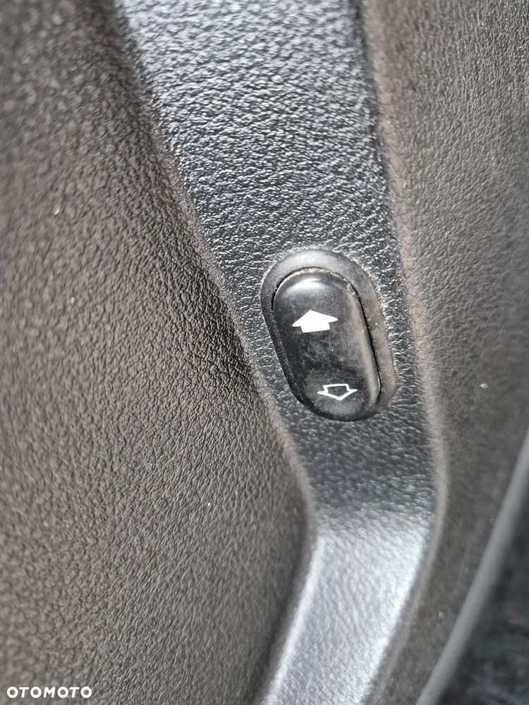 Ford S-Max 2.0 TDCi Trend - 17