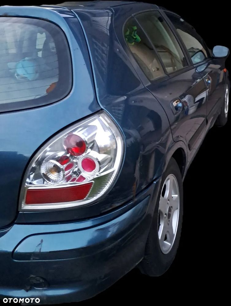 Nissan Almera II 2.2 DI Comfort - 2