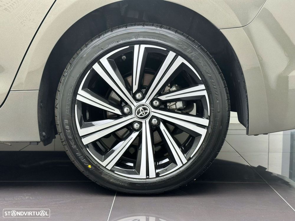Toyota Corolla Touring Sports 1.8 Hybrid Comfort+P.Sport - 11