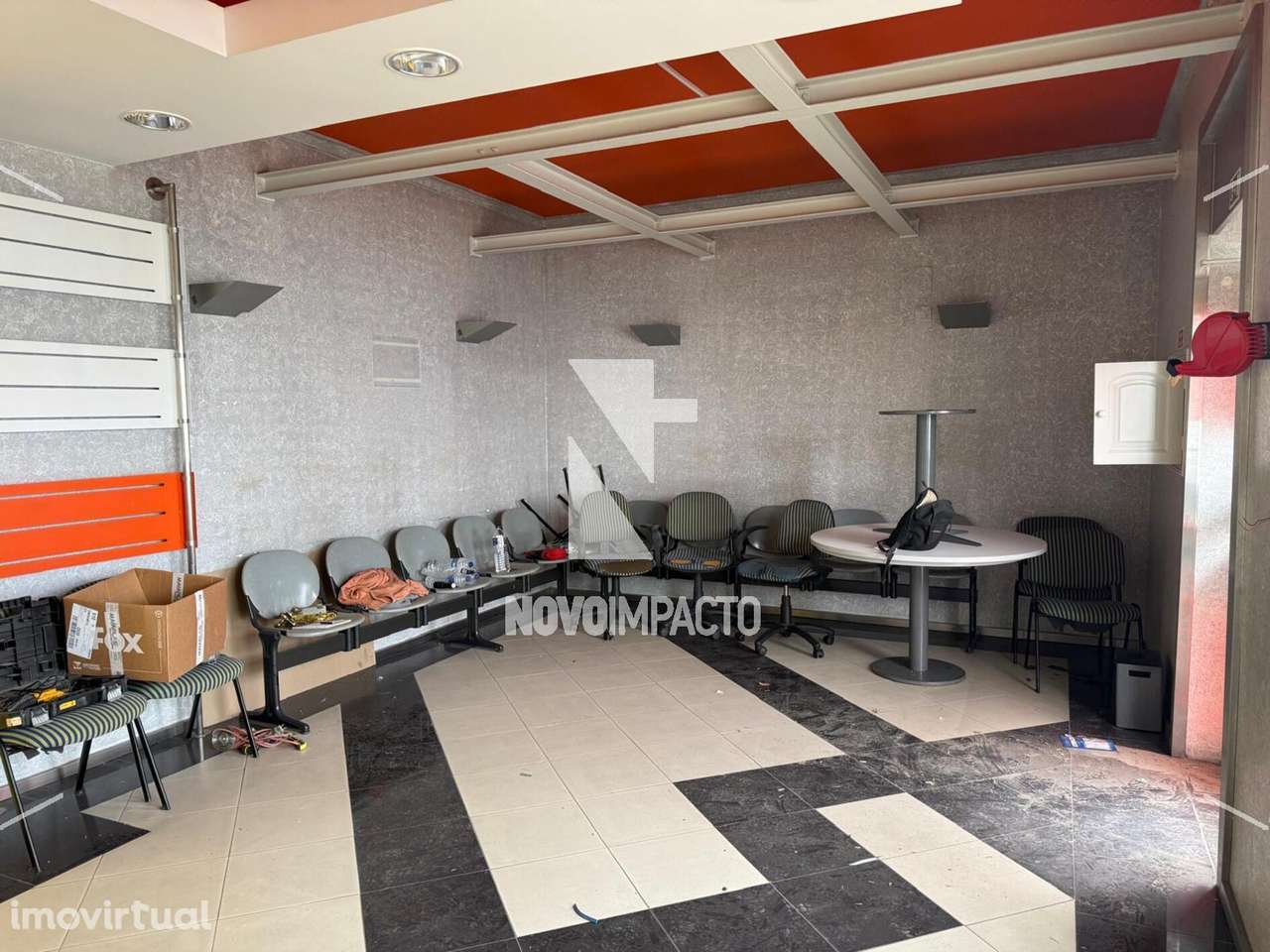 Loja com potencial para habitação no centro do Montijo | 201 m² | 3... - Grande imagem: 2/23