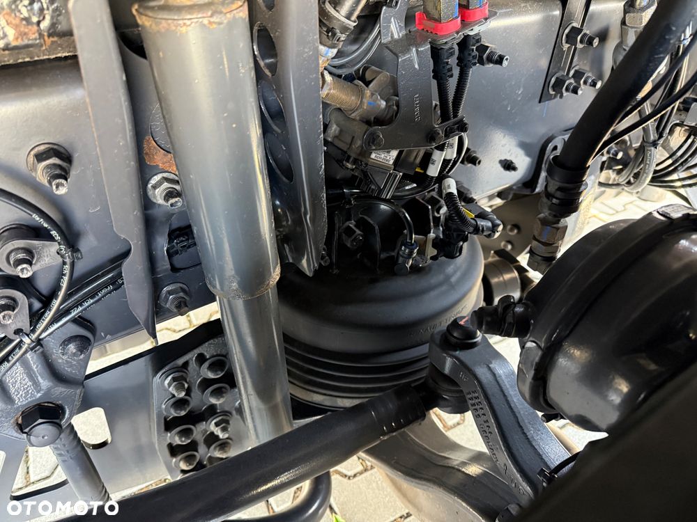 Renault T480 / LOW DECK / MEGA / 13L / Z FRANCJI / STAN BDB / / / - 13