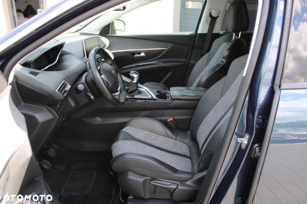 Peugeot 5008 - 23