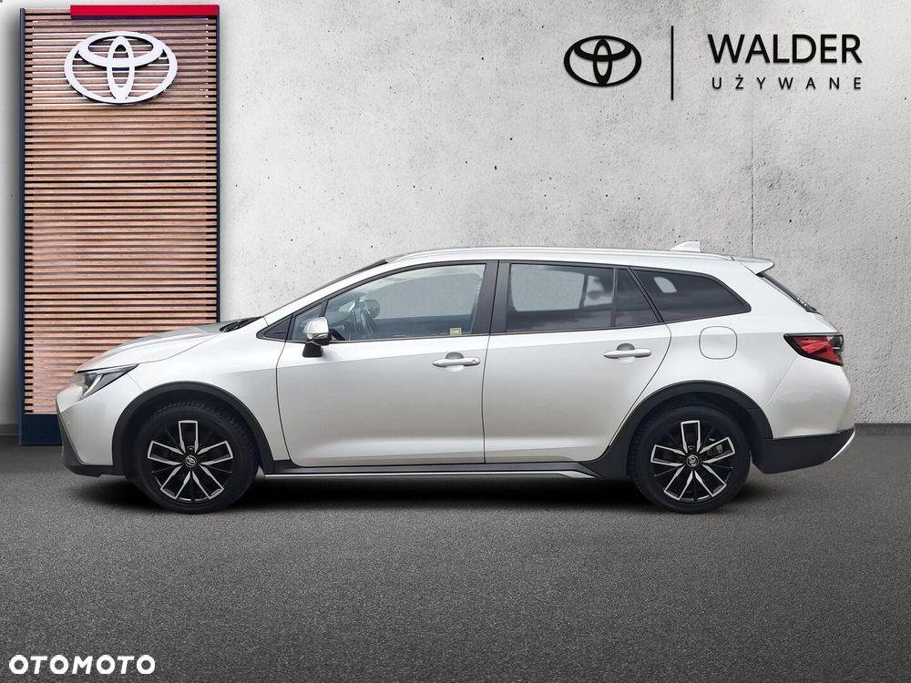 Toyota Corolla 2.0 Hybrid Trek - 3
