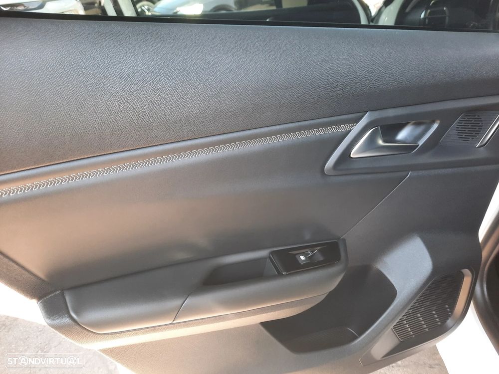 Citroën C5 X 1.6 Hybrid Shine e-EAT8 - 28