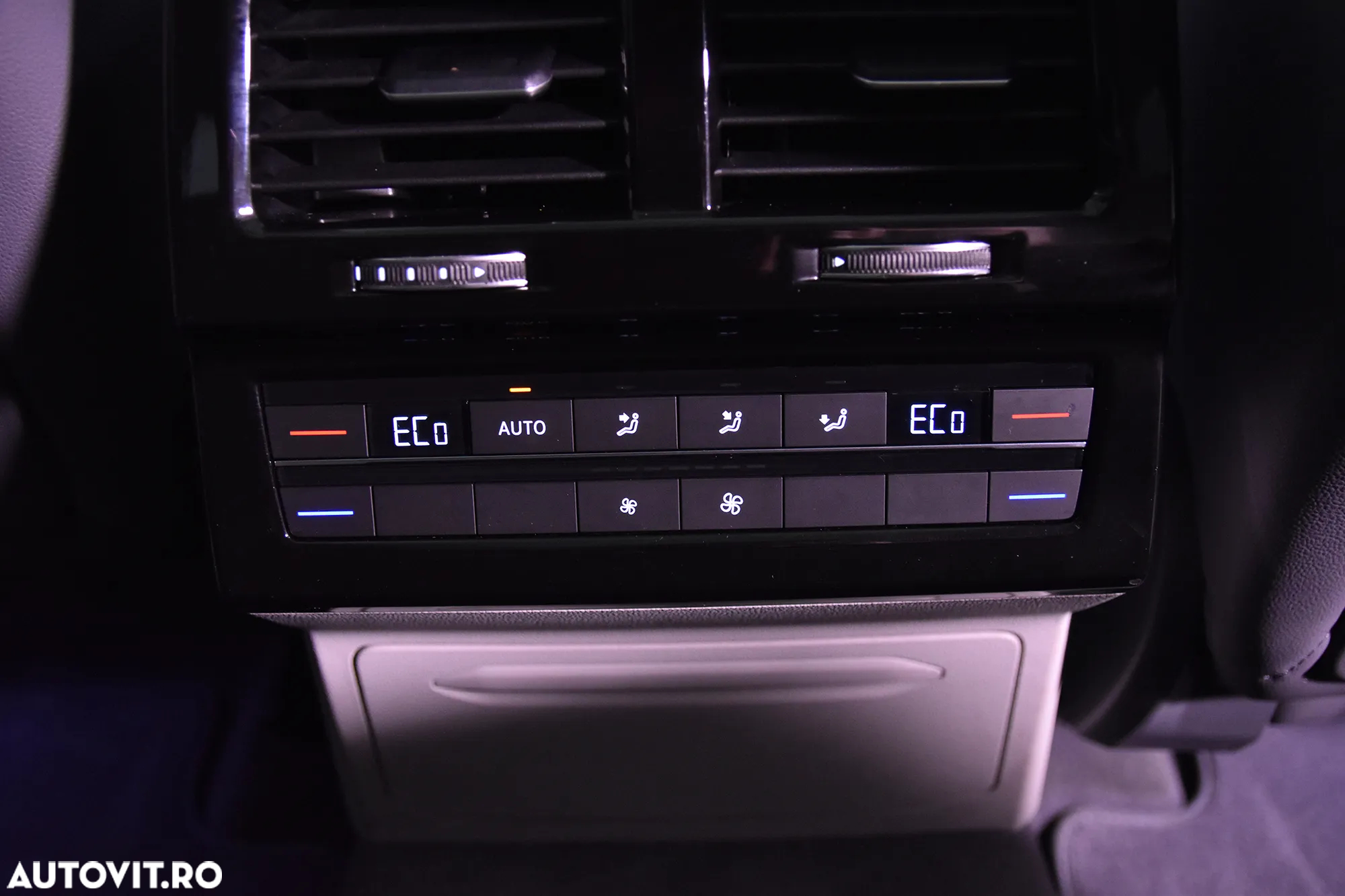Volkswagen Touareg - 20