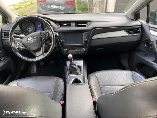 Toyota Avensis Touring Sports 1.6 D-4D Luxury+GPS - 12