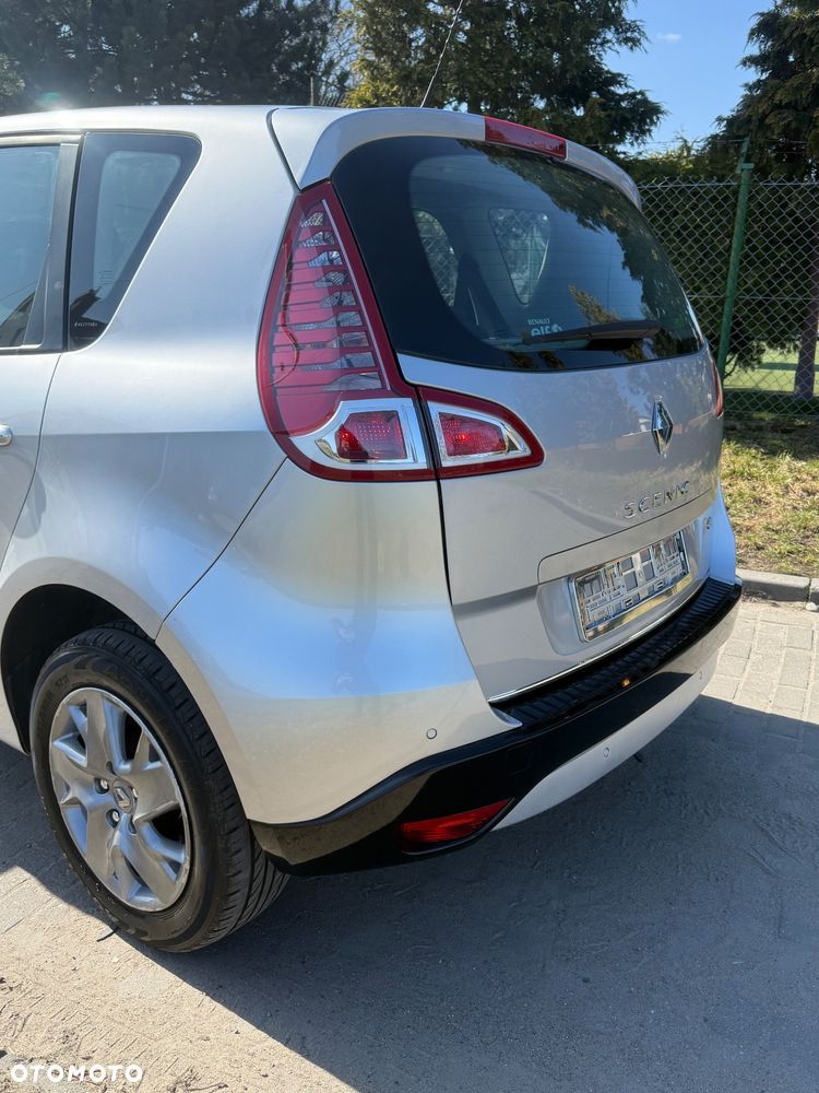 Renault Scenic dCi 110 EDC Paris - 27