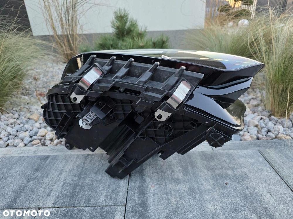 BMW X1 U11 Lampa prawa przód Full Led Adaptive 4A27816-01 Srebna - 8
