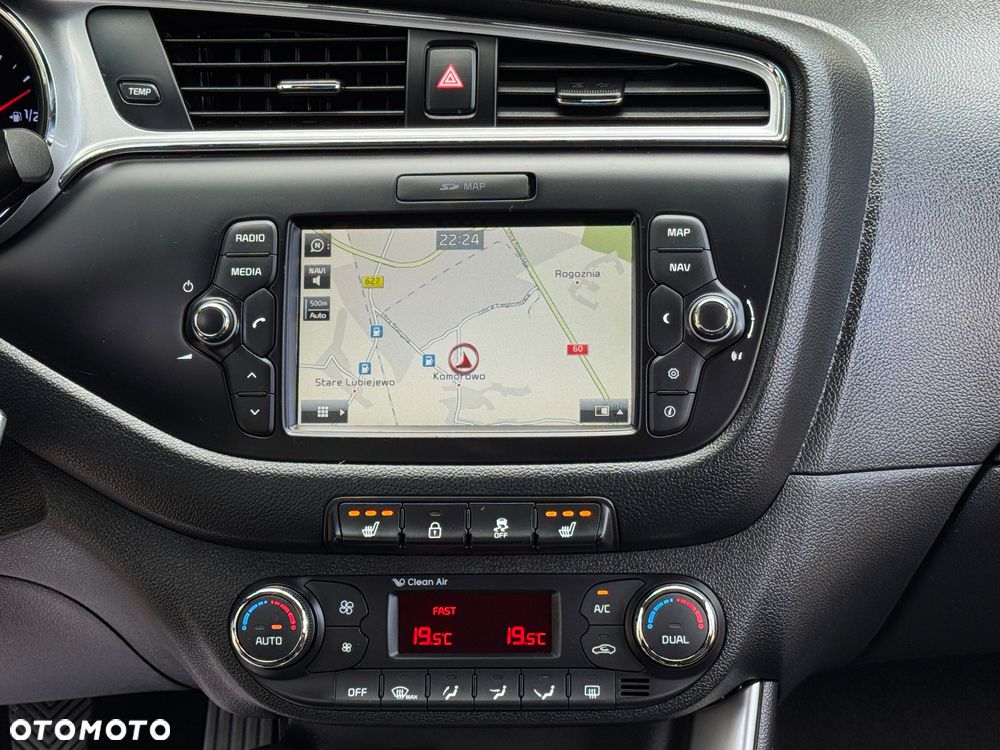 Kia Ceed 1.6 CRDi 136 ISG Dream Team Edition - 28