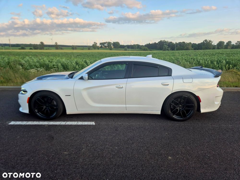 Dodge Charger - 3