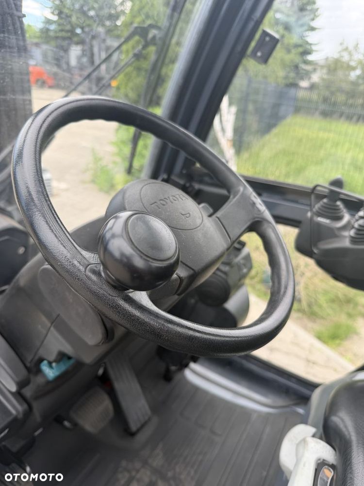 Toyota 02-8FGF25 - 6