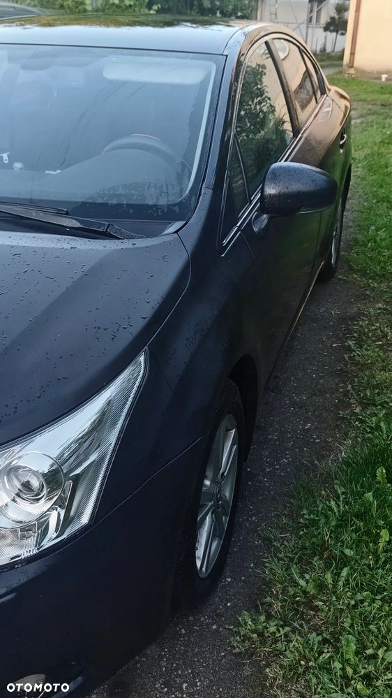 Toyota Avensis 2.0 D-4D Sol - 3