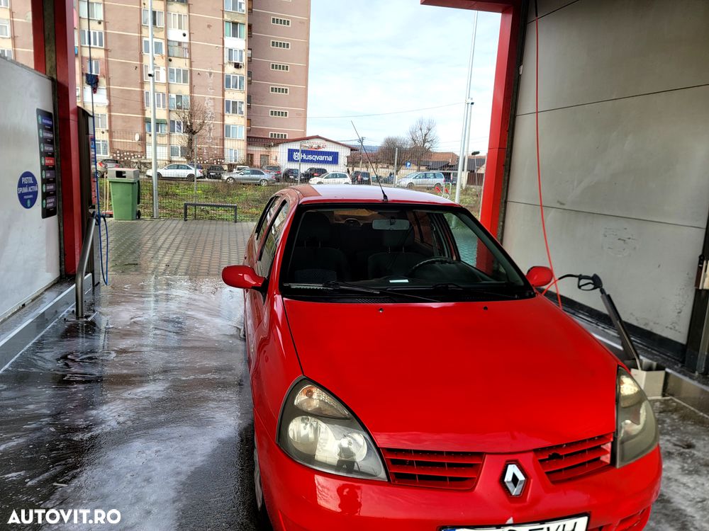 Renault Clio III 1.2 Authentique - 5