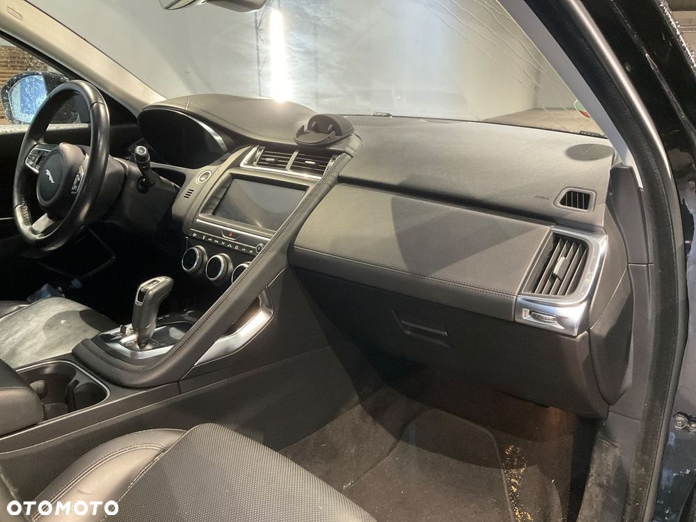 Jaguar E-Pace D240 AWD SE - 36