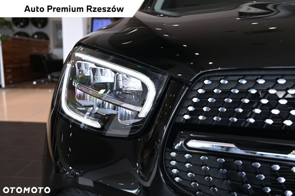 Mercedes-Benz GLC - 22
