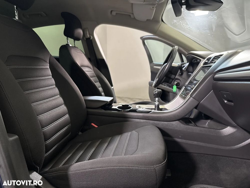 Ford Mondeo - 12