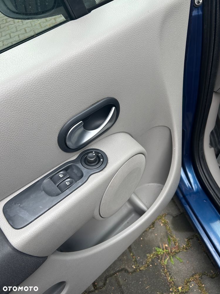 Renault Modus - 24