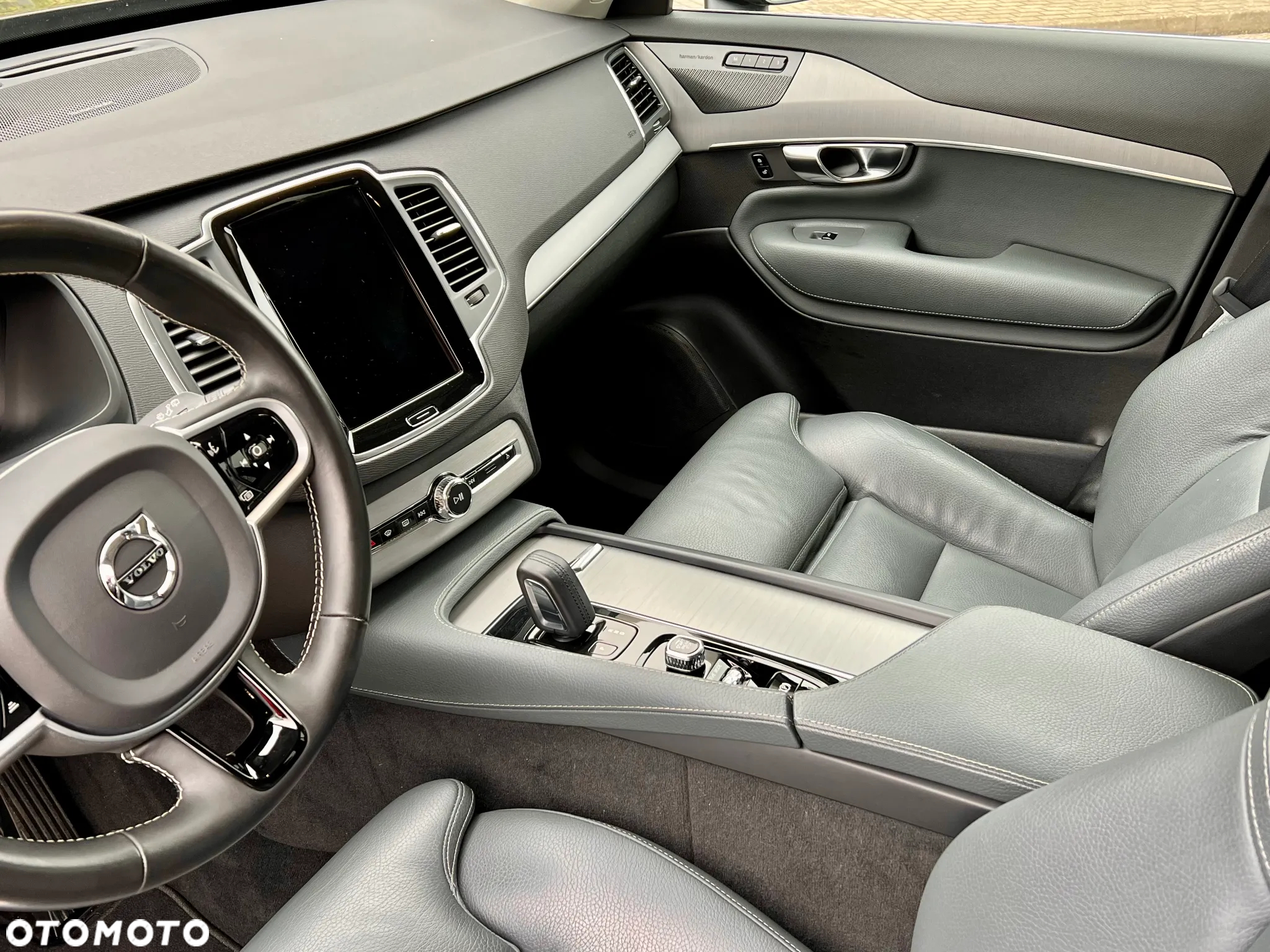 Volvo XC 90 B5 D AWD Geartronic Momentum - 26