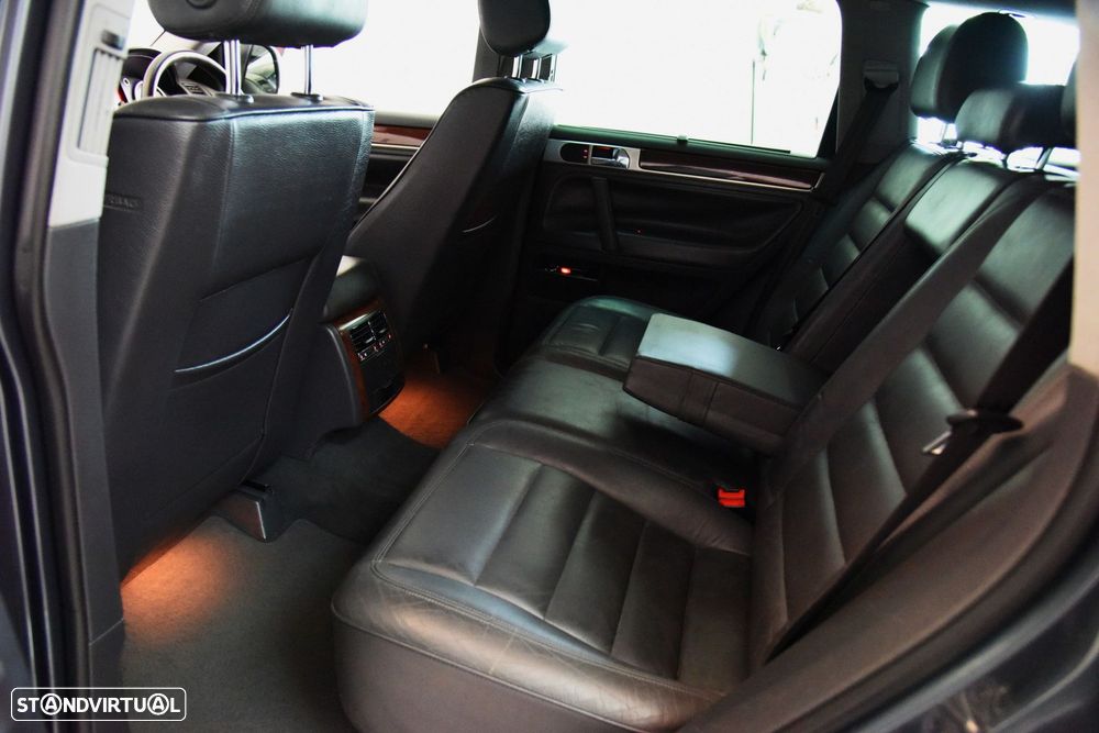 VW Touareg 3.2 V6 Tiptronic - 17