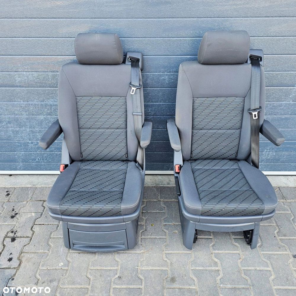 VW T5 T6 MULTIVAN fotel tył II RZĄD ANTRACYT CHEYENNE - 1