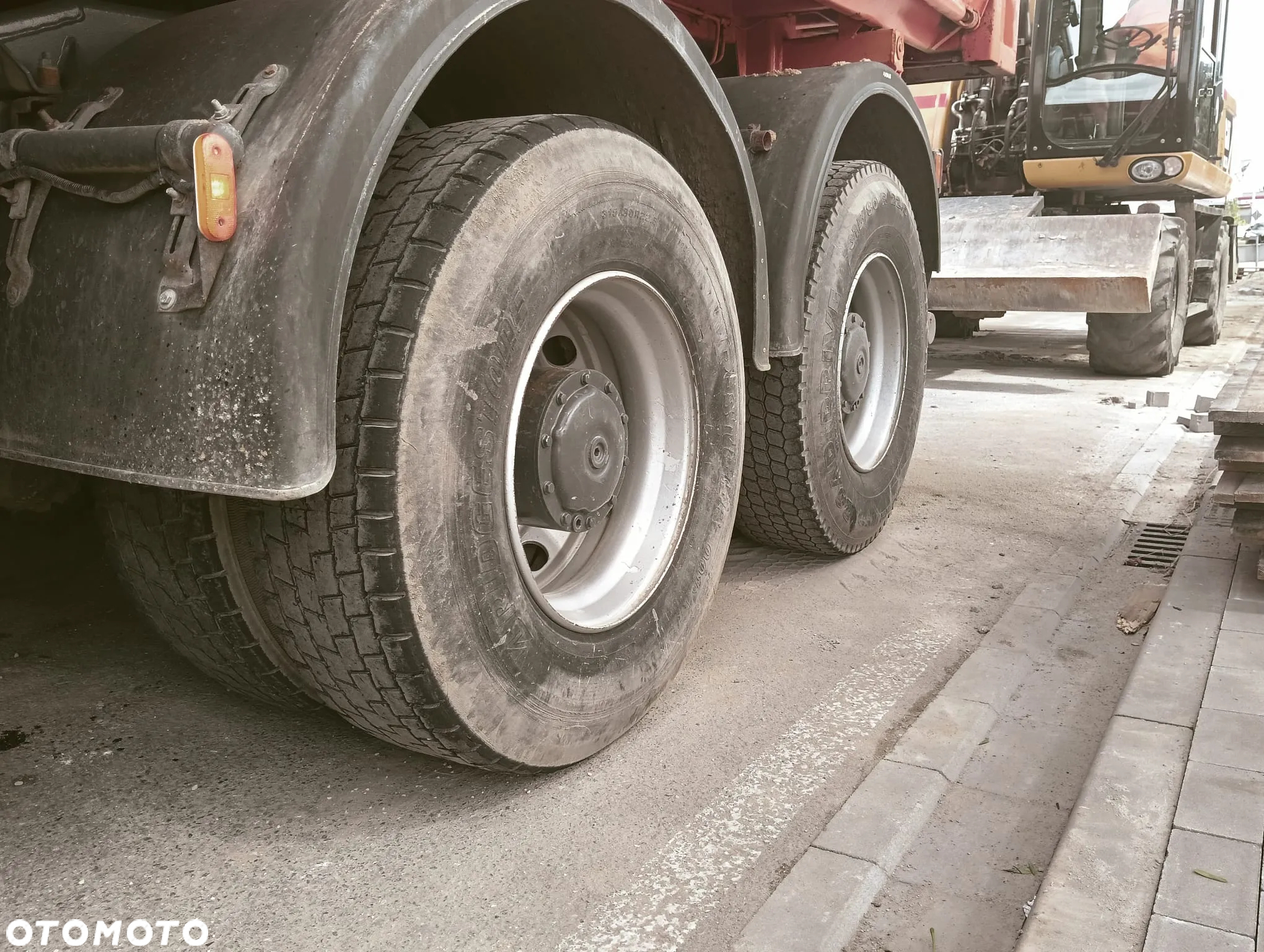 Mercedes-Benz ACTROS 3331 - 10
