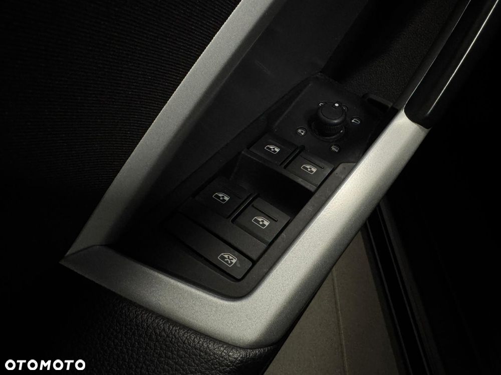 Audi Q3 35 TFSI Advanced S tronic - 17
