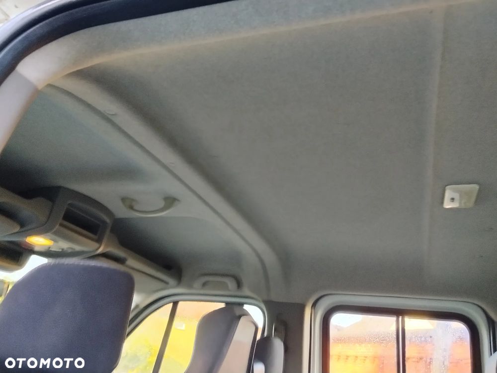 Nissan NV400 - 18