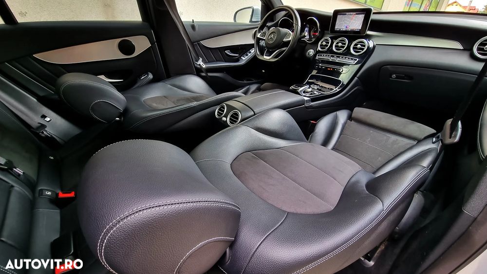 Mercedes-Benz GLC 250 d 4Matic 9G-TRONIC AMG Line - 29