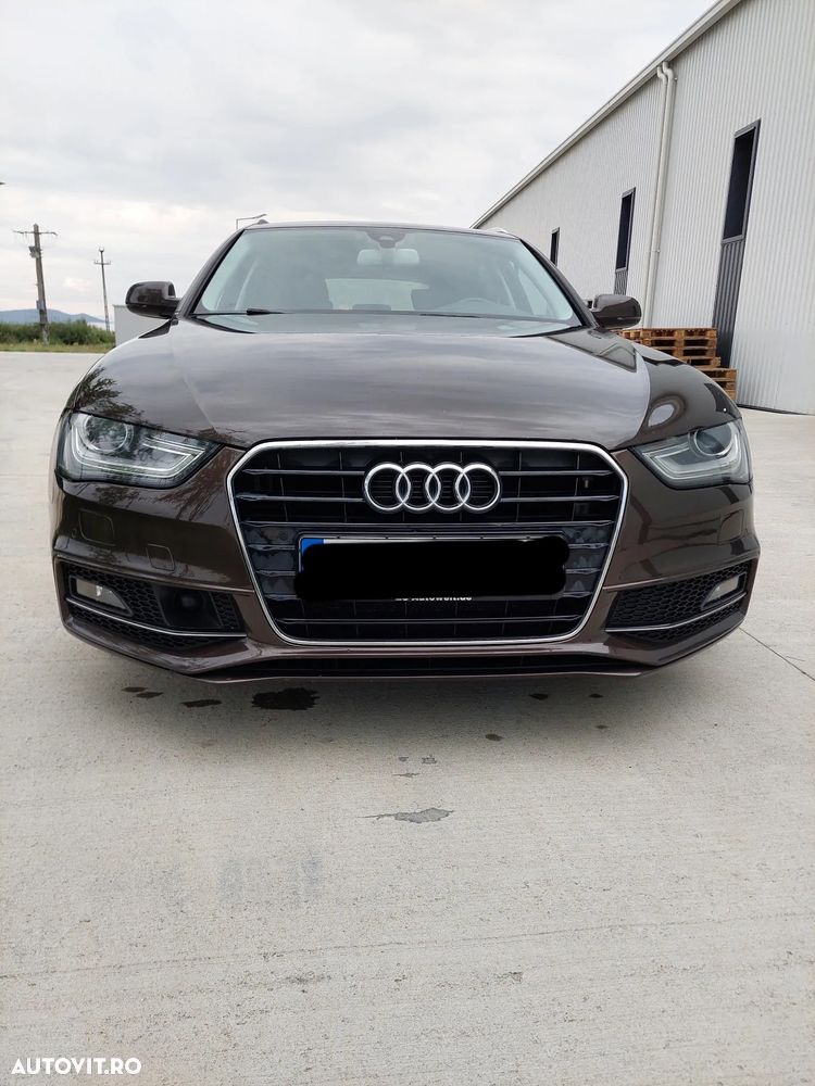 Audi A4 Avant 2.0 TDI DPF clean diesel multitronic S line Sportpaket - 2