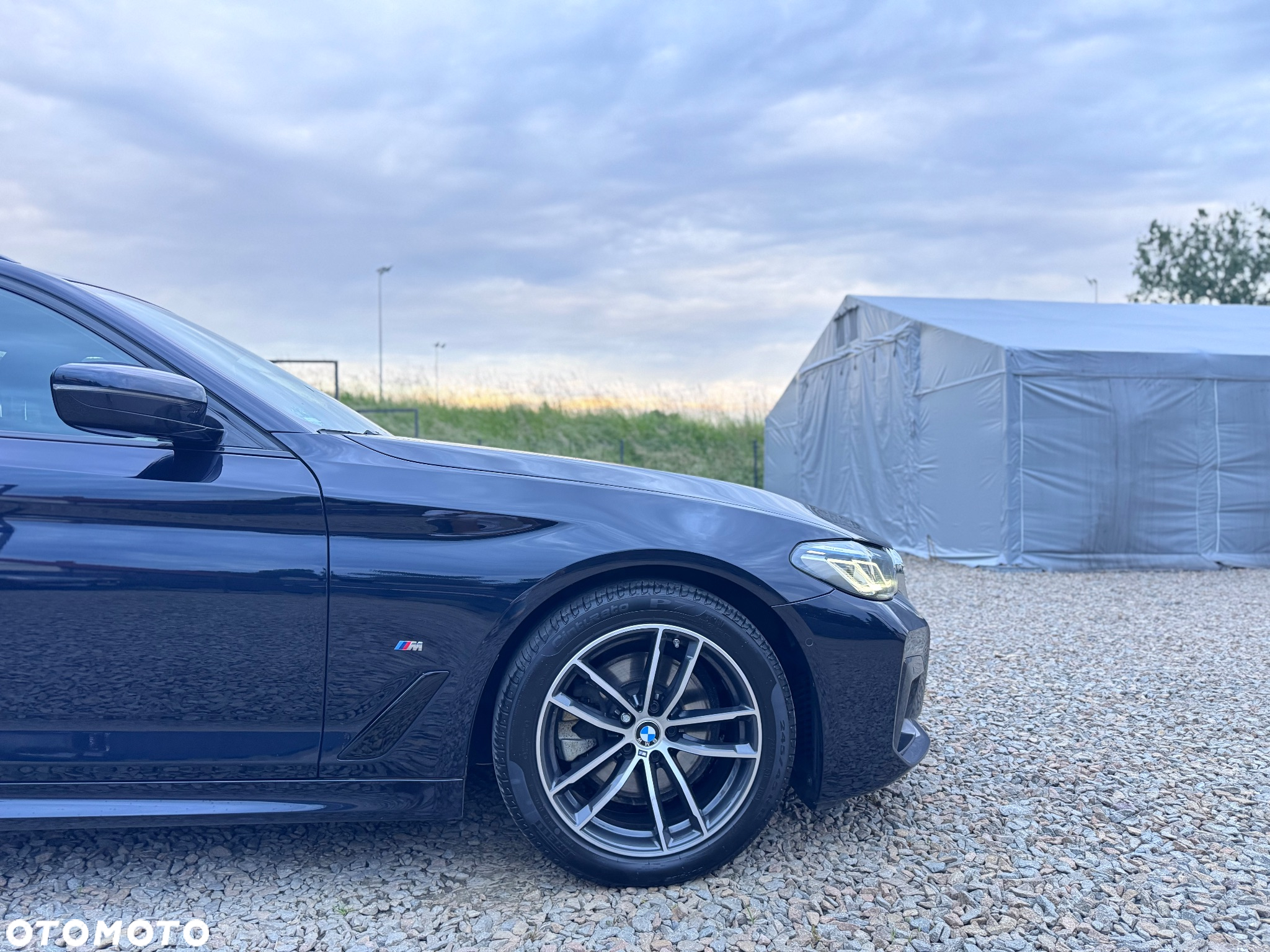 BMW Seria 5 520d xDrive Touring M Sport Edition - 12