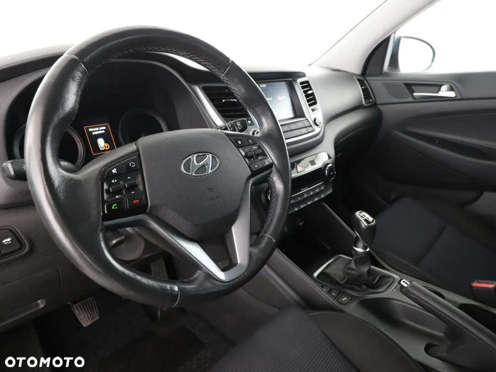 Hyundai Tucson 2.0 CRDI BlueDrive Style 2WD - 15