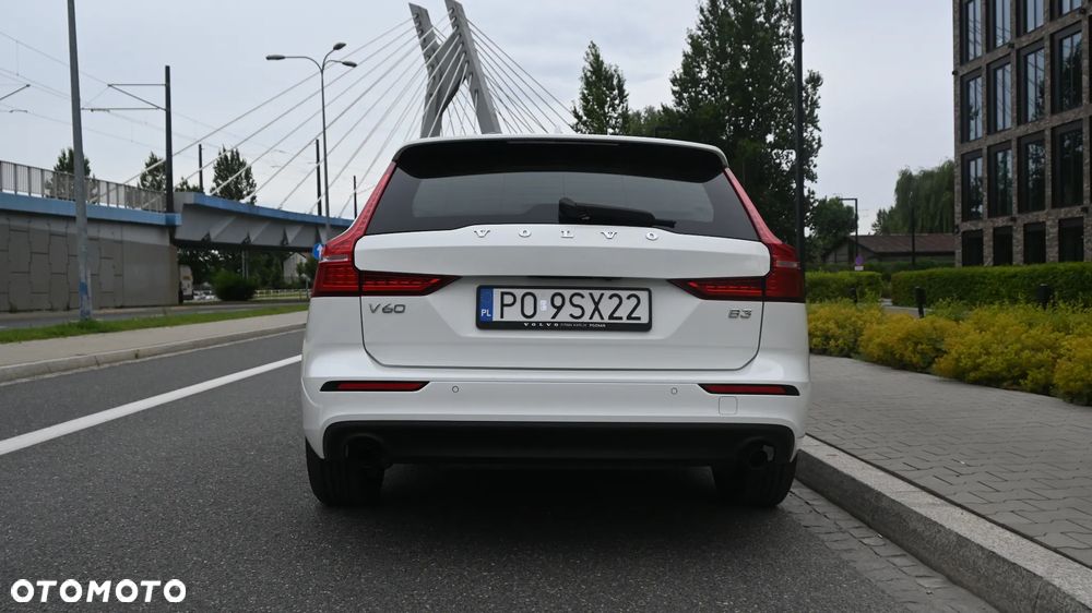 Volvo V60 B3 B Momentum Pro - 4
