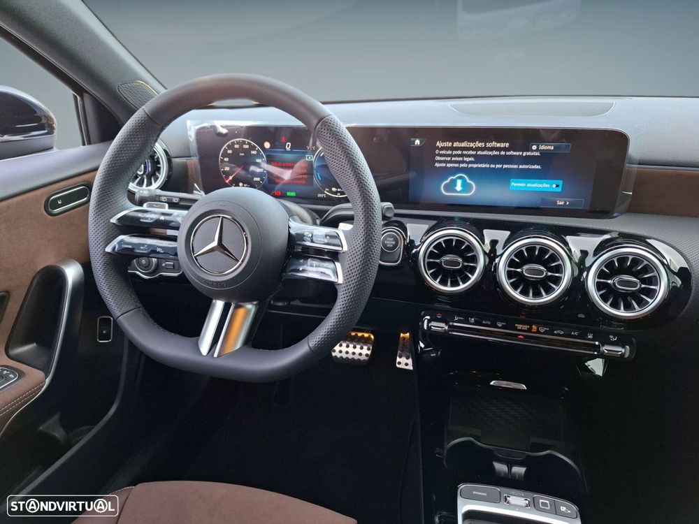 Mercedes-Benz A 250 e - 13