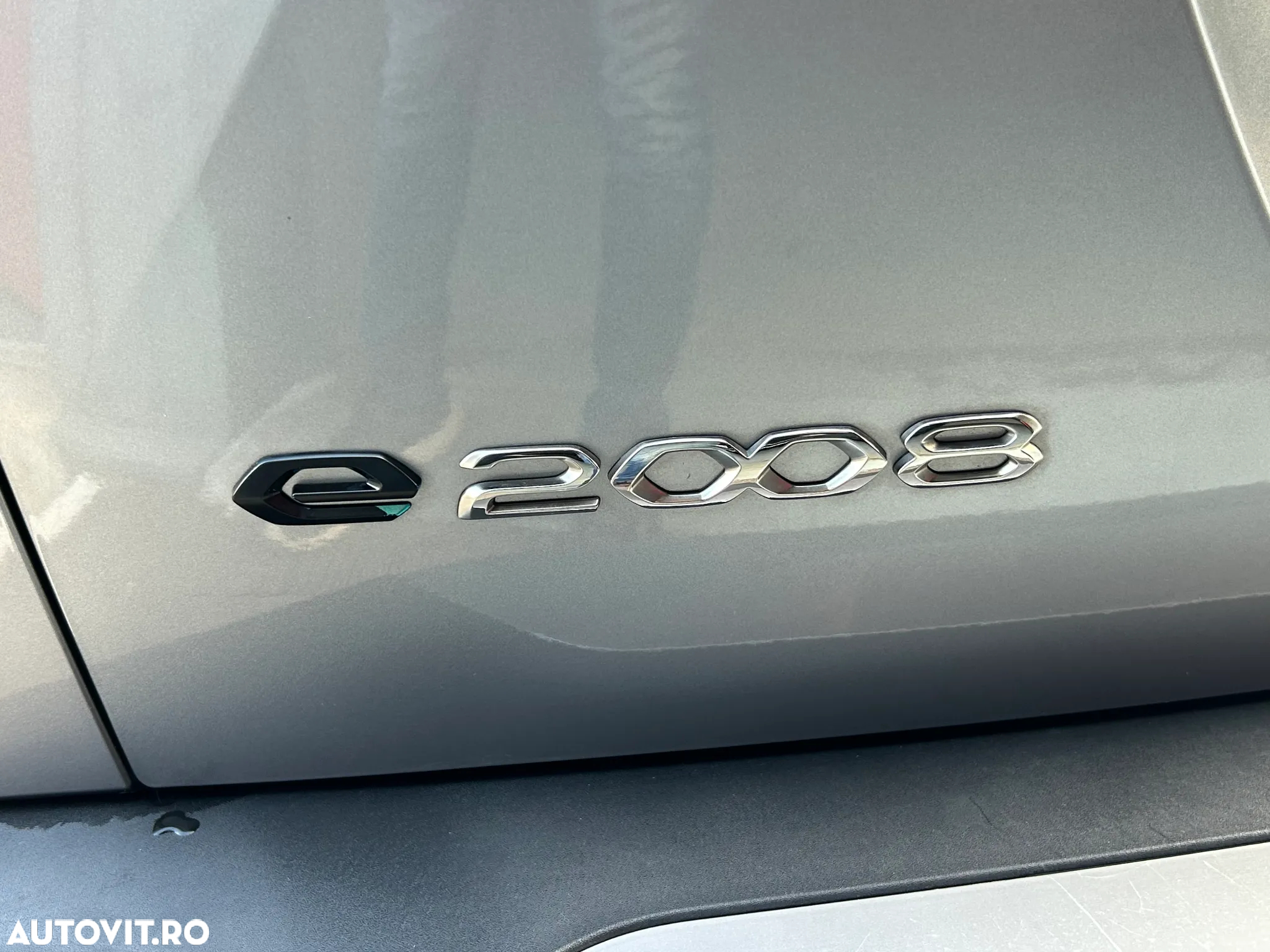 Peugeot 2008 e-2008 GT - 9