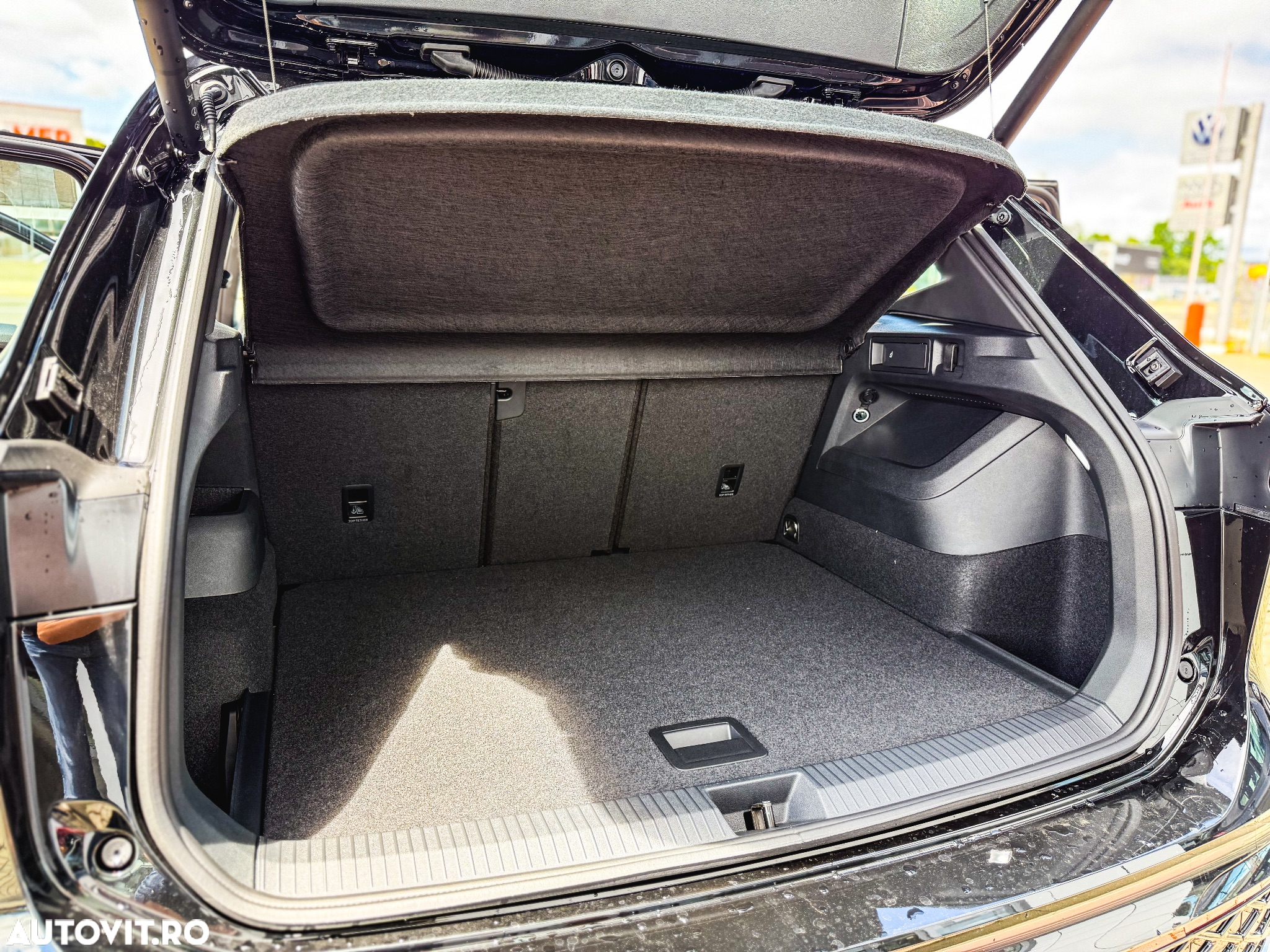 Volkswagen Tiguan 2.0 TDI DSG 4Motion R-Line - 28