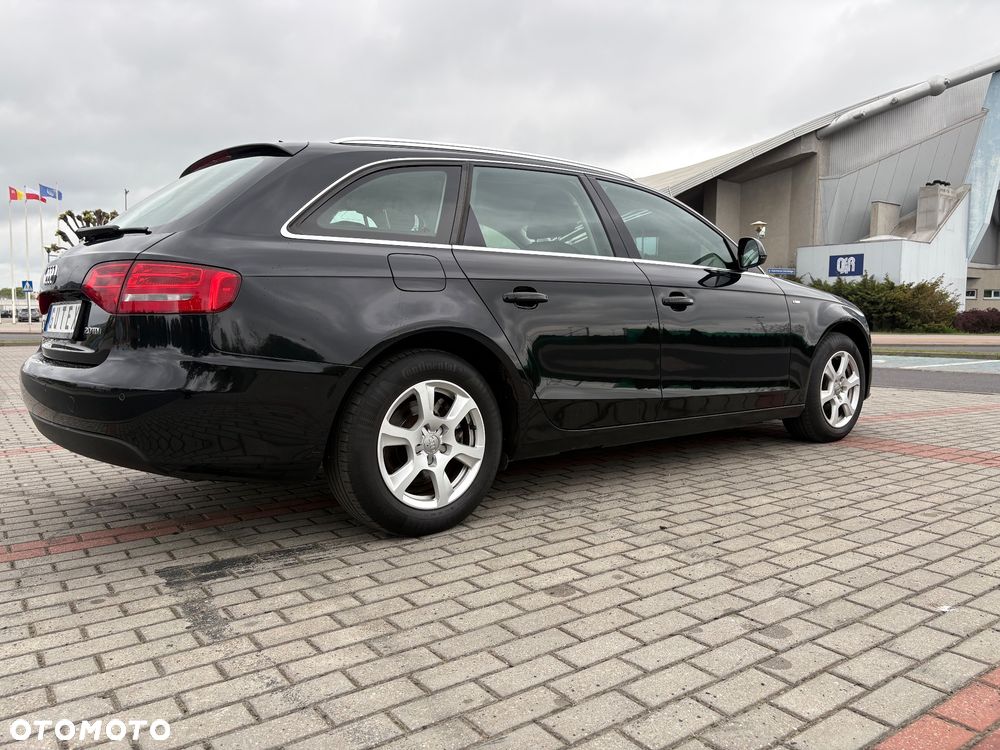 Audi A4 Avant 2.0 TDI DPF S line Sportpaket (plus) - 8