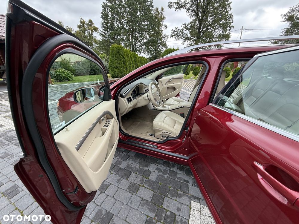 Volvo V70 2.0 Momentum - 22