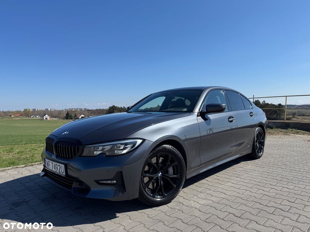 BMW Seria 3 330i Sport Line - 1