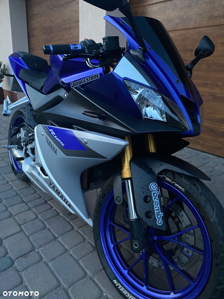Yamaha YZF - 1