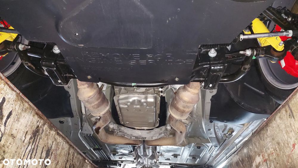 Dodge Challenger - 32