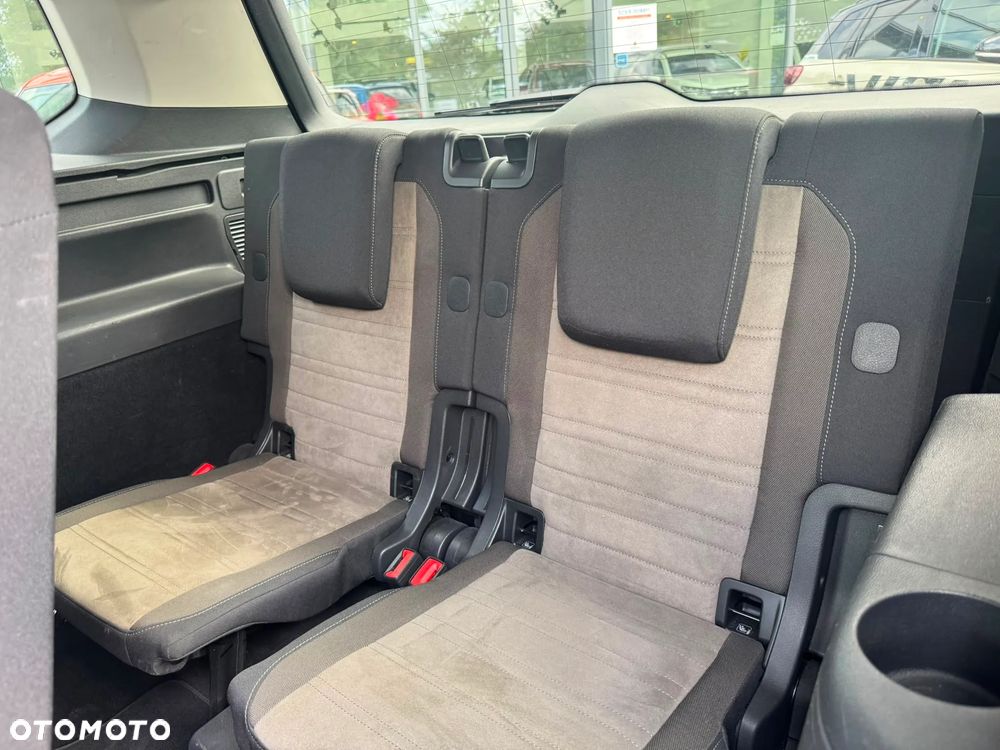 Volkswagen Touran 1.5 TSI EVO Highline - 11