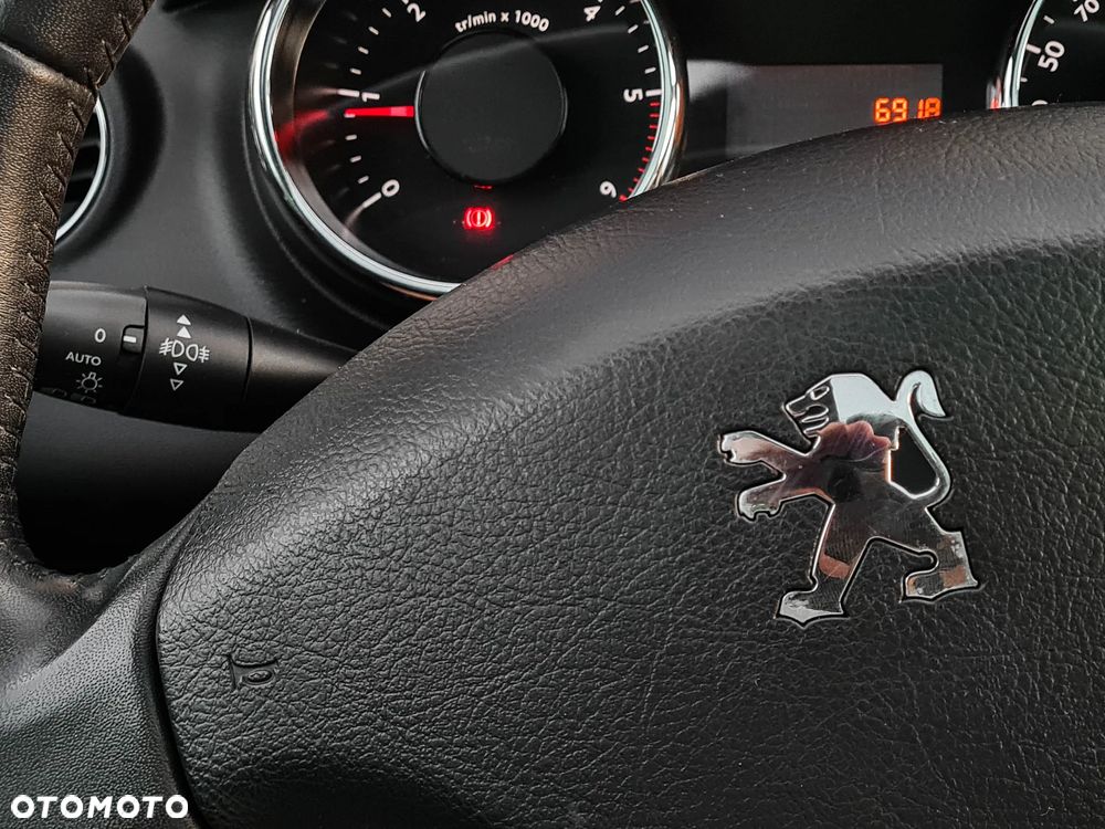 Peugeot 3008 1.6 HDi Style - 28